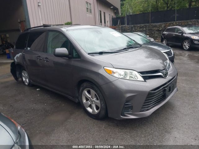 toyota sienna 2018 5tdkz3dc6js903899