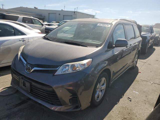 toyota sienna le 2018 5tdkz3dc6js905796