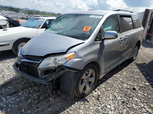 toyota sienna le 2018 5tdkz3dc6js934361