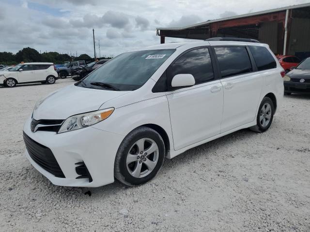 toyota sienna le 2018 5tdkz3dc6js965853