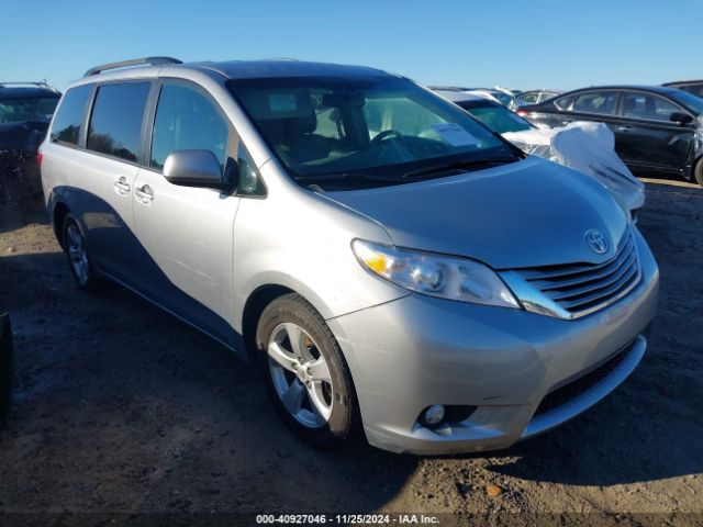 toyota sienna 2017 5tdkz3dc7hs772606