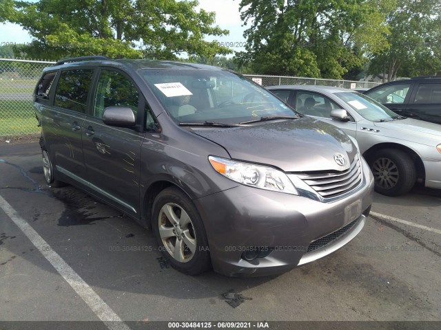 toyota sienna 2017 5tdkz3dc7hs814594