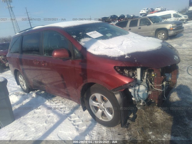 toyota sienna 2017 5tdkz3dc7hs888758