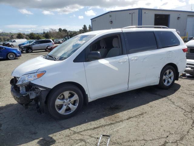 toyota sienna le 2017 5tdkz3dc9hs856040