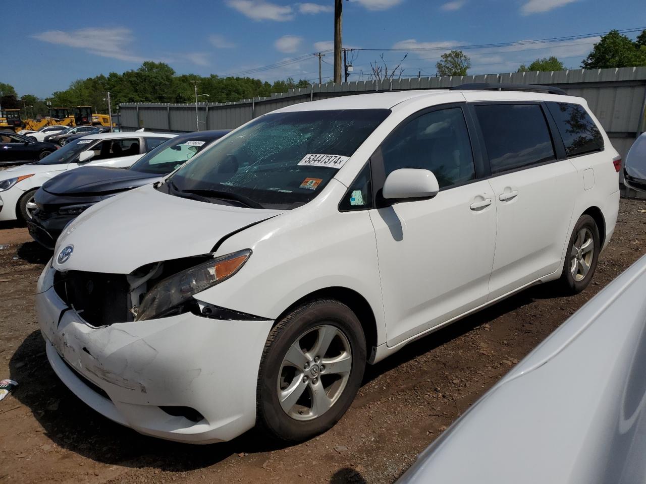 toyota sienna 2017 5tdkz3dc9hs884680