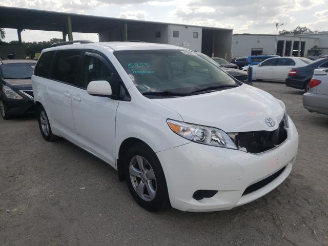 toyota sienna le 2017 5tdkz3dcxhs866625