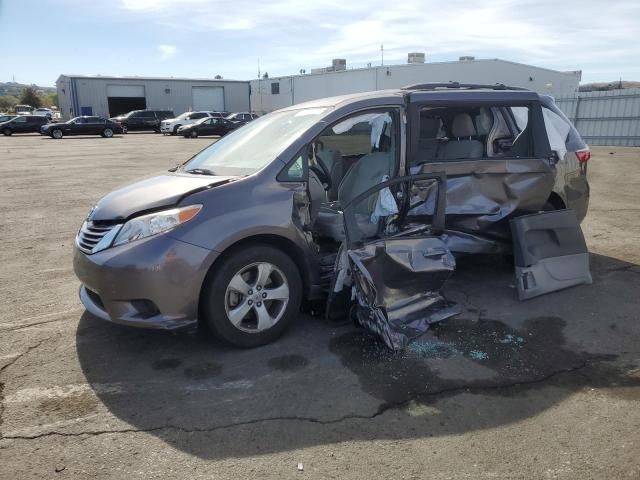 toyota sienna le 2017 5tdkz3dcxhs875745