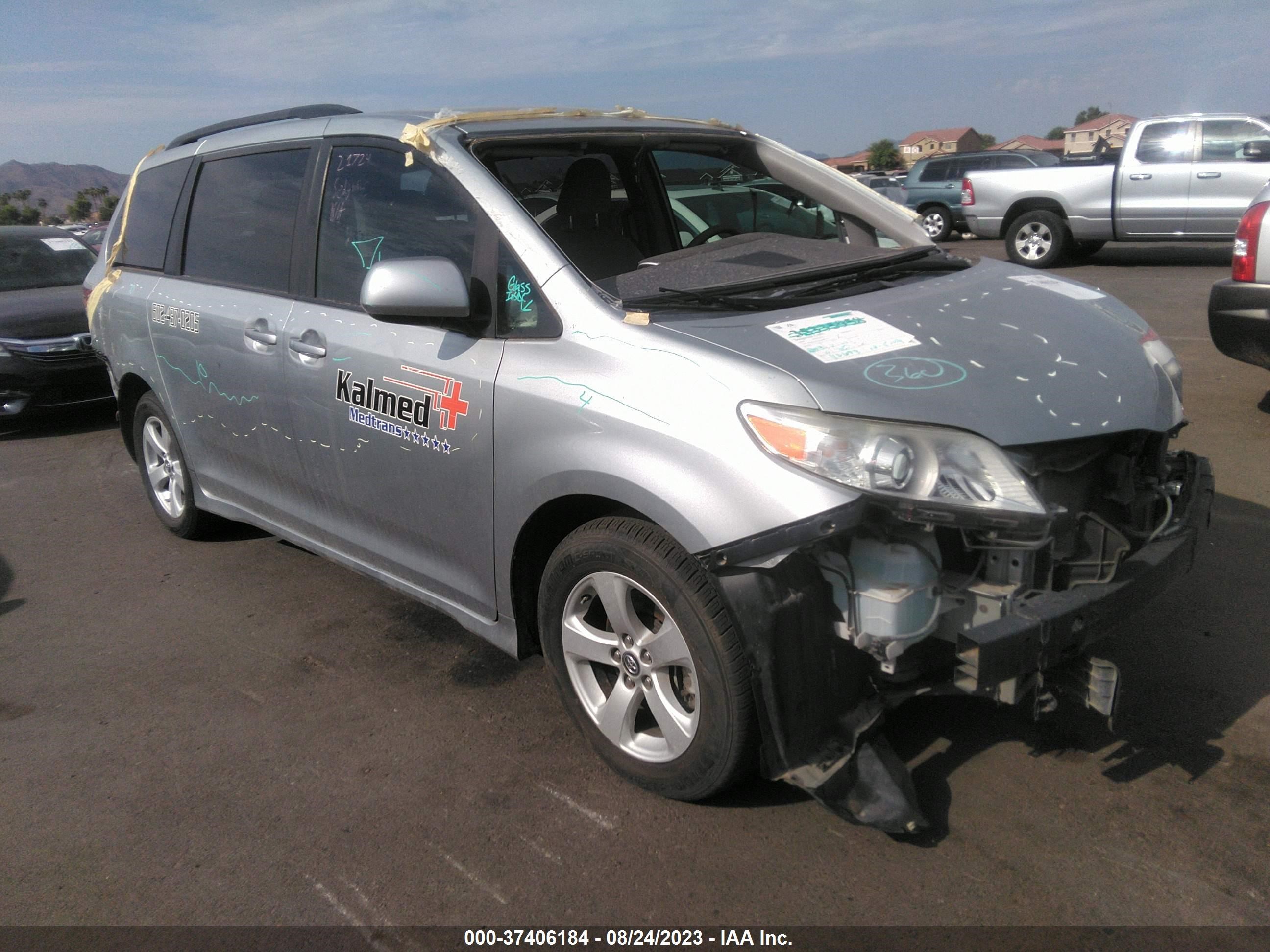 toyota sienna 2020 5tdkz3dcxls047753