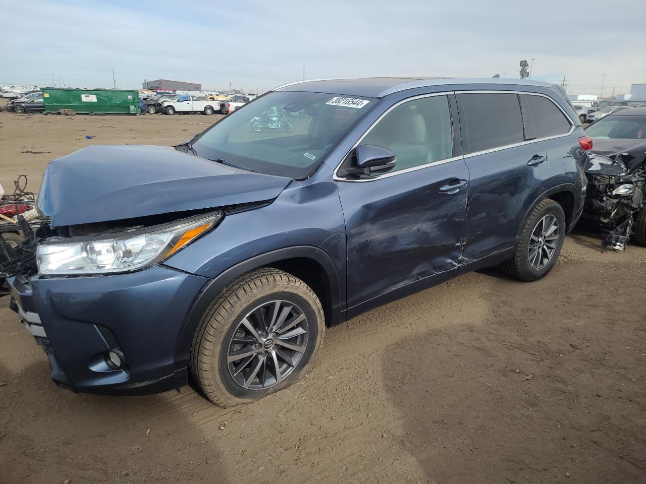 toyota highlander 2018 5tdkzrfh5js236285