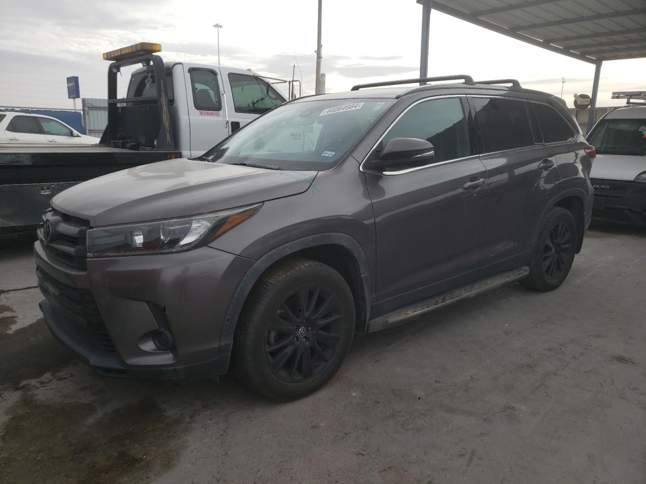 toyota highlander 2019 5tdkzrfh6ks353892