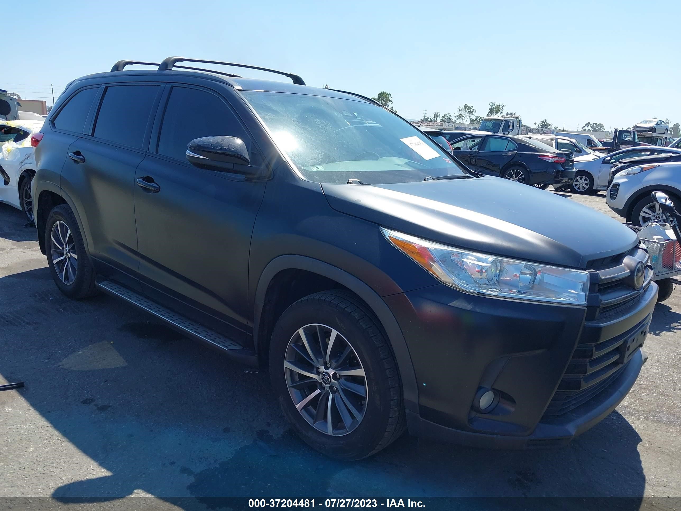 toyota highlander 2018 5tdkzrfh8js533499