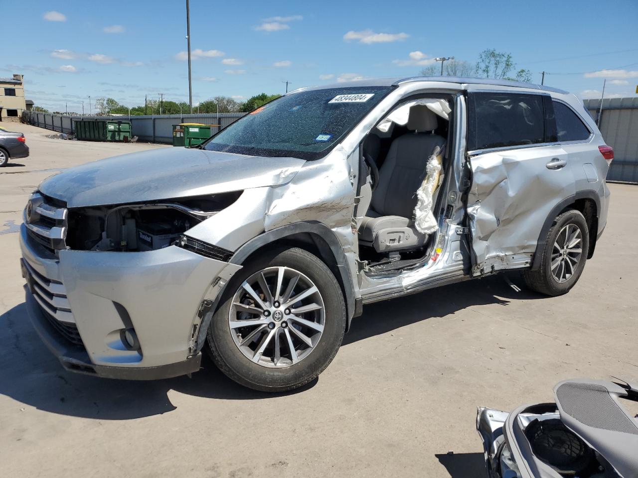 toyota highlander 2019 5tdkzrfh8ks350492