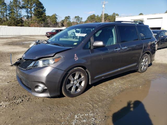 toyota sienna spo 2013 5tdxk3dc2ds310250