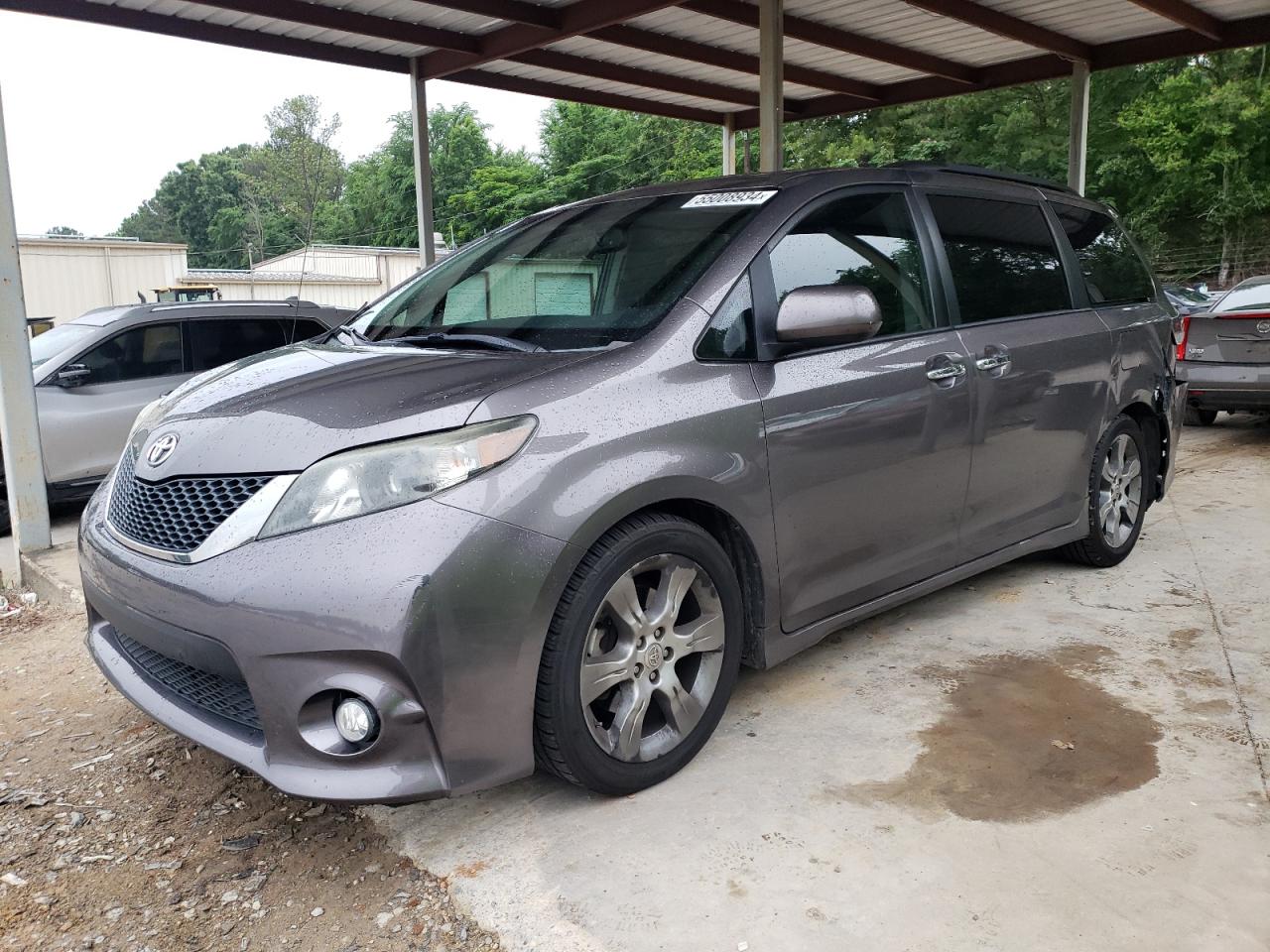 toyota sienna 2013 5tdxk3dc2ds326271