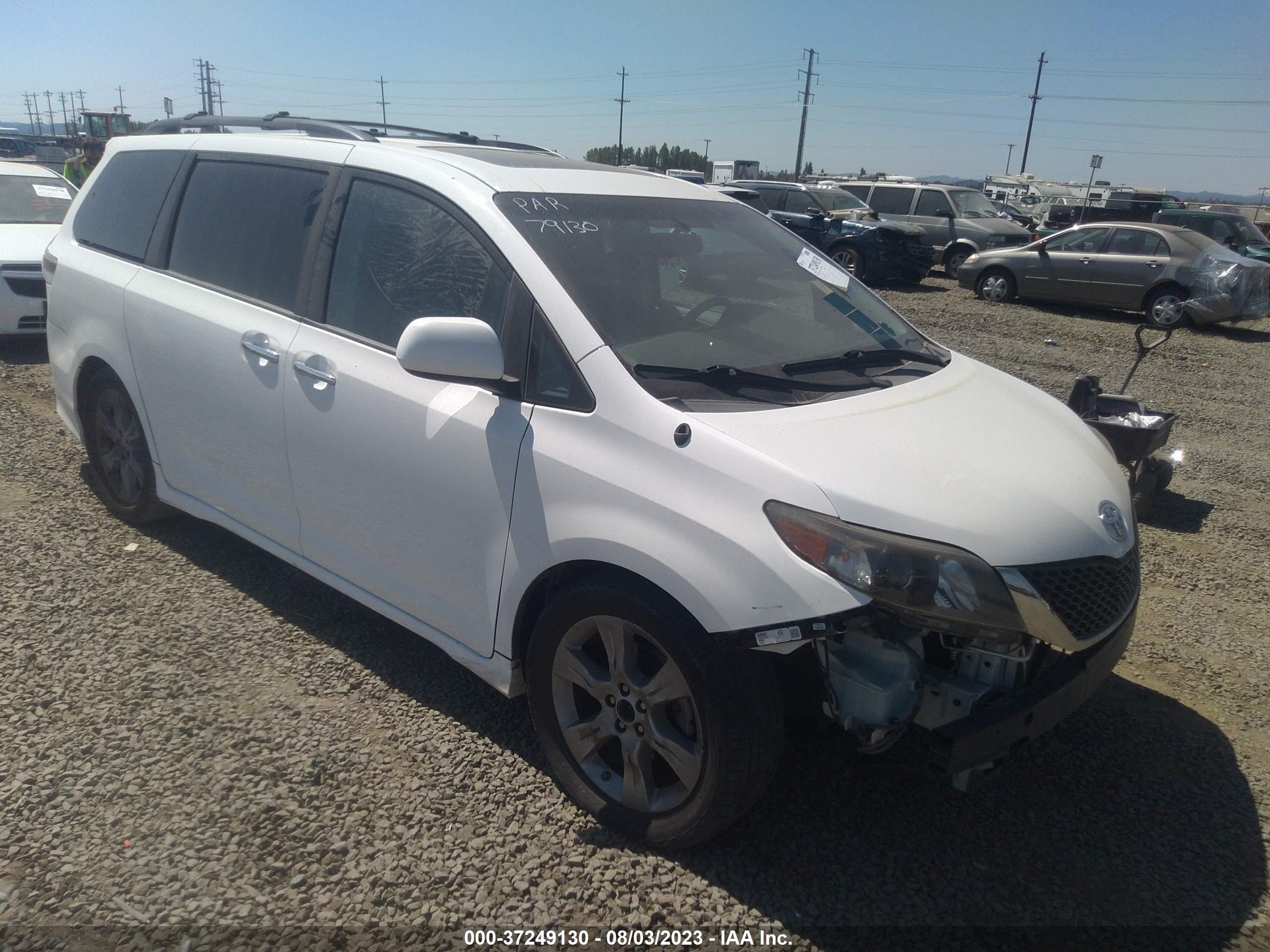 toyota sienna 2014 5tdxk3dc4es421593