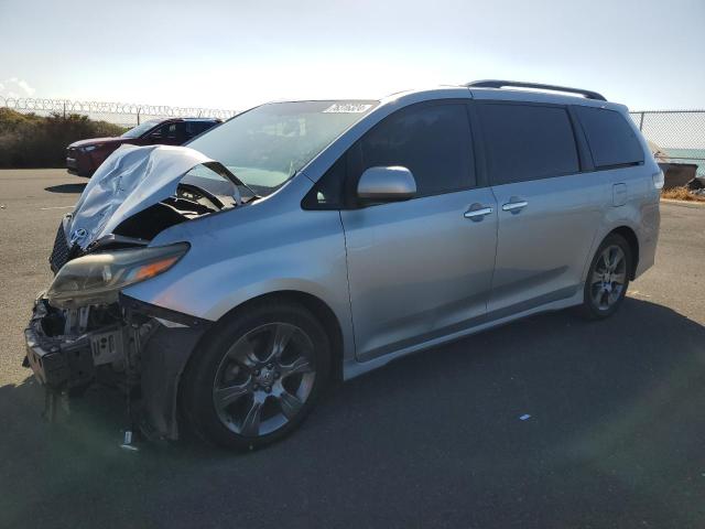 toyota sienna spo 2015 5tdxk3dc7fs664817