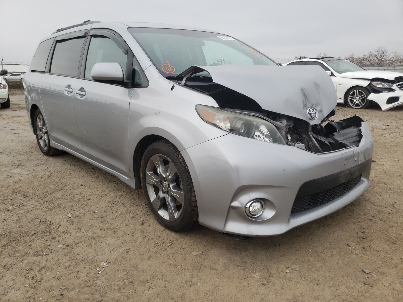 toyota sienna 2011 5tdxk3dcxbs137171