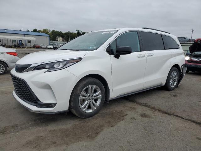 toyota sienna xse 2022 5tdxskfc8ns068539