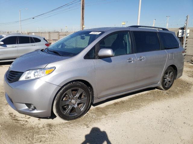 toyota sienna 2017 5tdxz3dc0hs806844