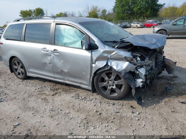 toyota sienna 2017 5tdxz3dc2hs843653