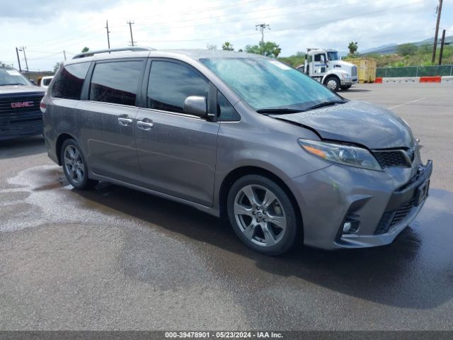 toyota sienna 2018 5tdxz3dc3js959448