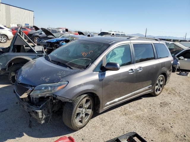 toyota sienna se 2017 5tdxz3dc4hs899772