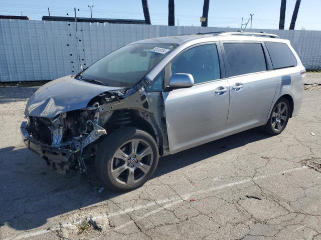 toyota sienna 2018 5tdxz3dc4js928077