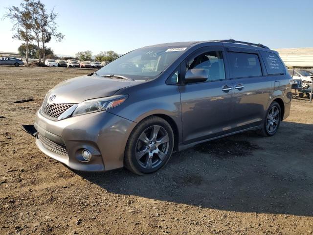 toyota sienna se 2017 5tdxz3dc6hs801986