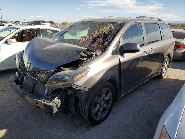 toyota sienna se 2017 5tdxz3dc8hs848565