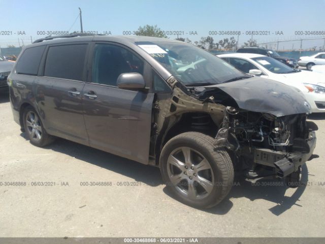 toyota sienna 2017 5tdxz3dc9hs812819