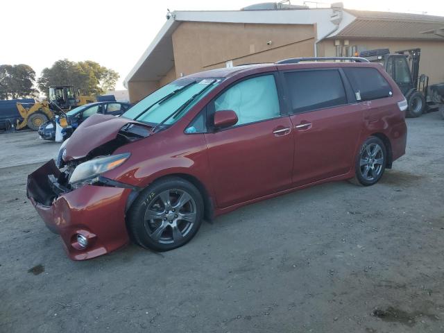 toyota sienna se 2017 5tdxz3dc9hs833637