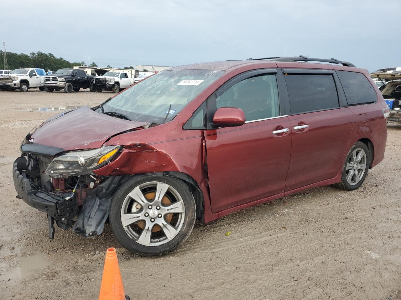 toyota sienna 2017 5tdxz3dc9hs897452