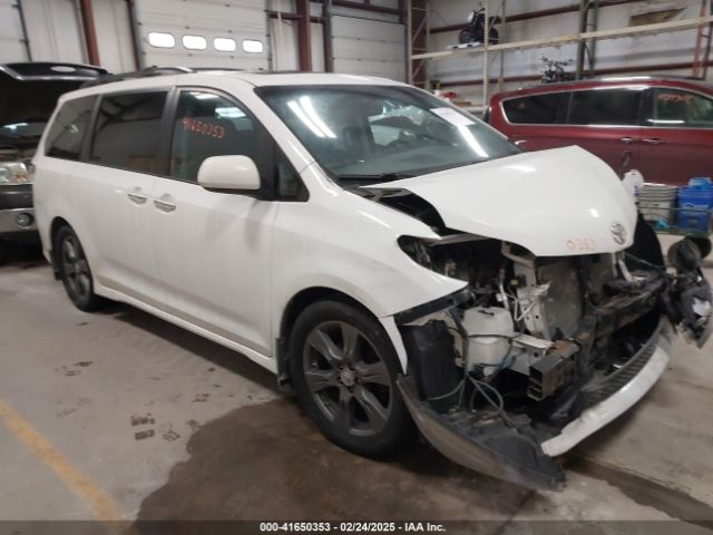 toyota sienna 2017 5tdxz3dcxhs875329