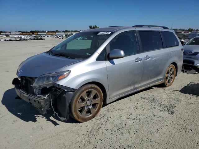 toyota sienna se 2017 5tdxz3dcxhs878294