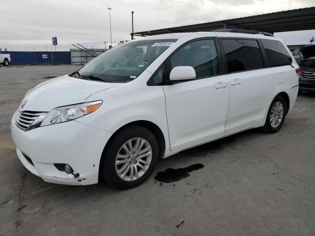 toyota sienna xle 2011 5tdyk3dc0bs148393