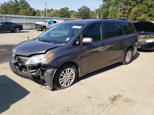 toyota sienna xle 2011 5tdyk3dc0bs162858