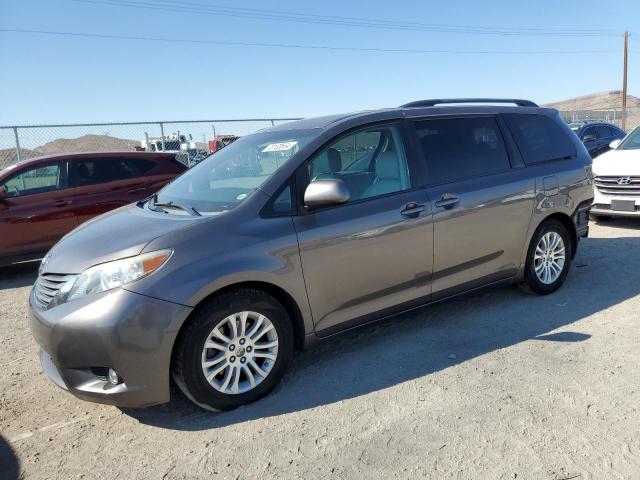 toyota sienna xle 2013 5tdyk3dc0ds295705