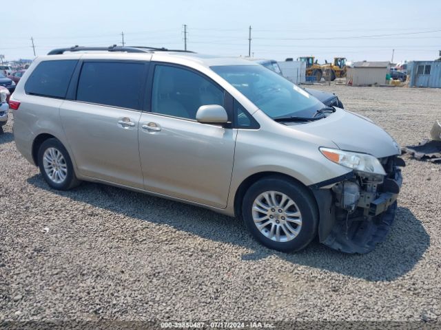 toyota sienna 2015 5tdyk3dc0fs670544