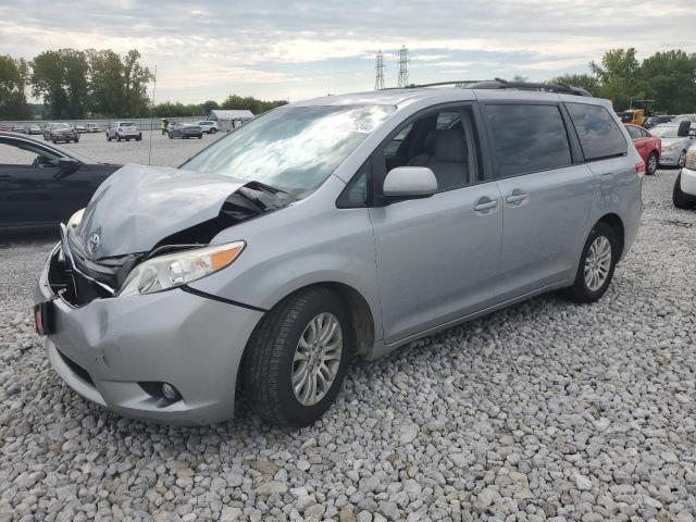 toyota sienna xle 2013 5tdyk3dc1ds388359