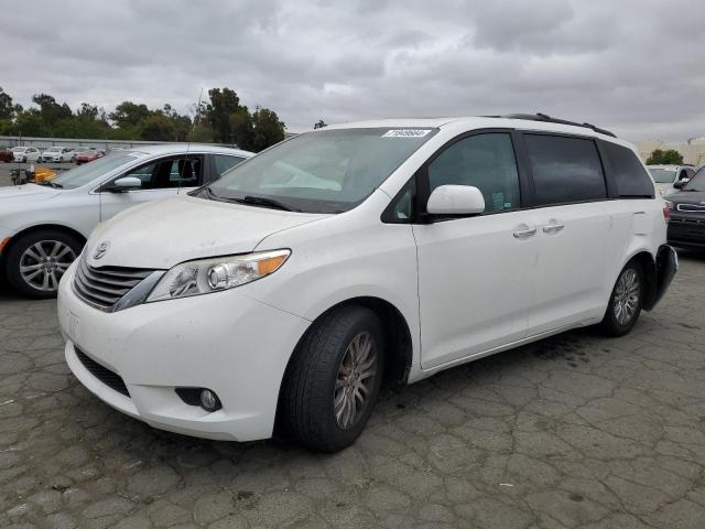 toyota sienna xle 2014 5tdyk3dc1es409129