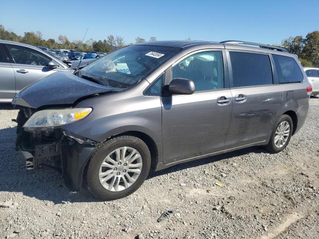 toyota sienna xle 2014 5tdyk3dc1es442017