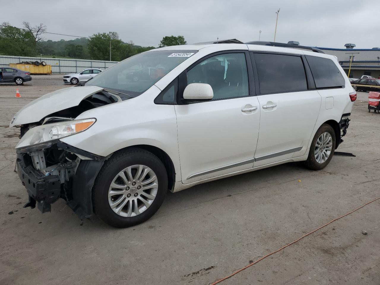 toyota sienna 2016 5tdyk3dc1gs703083