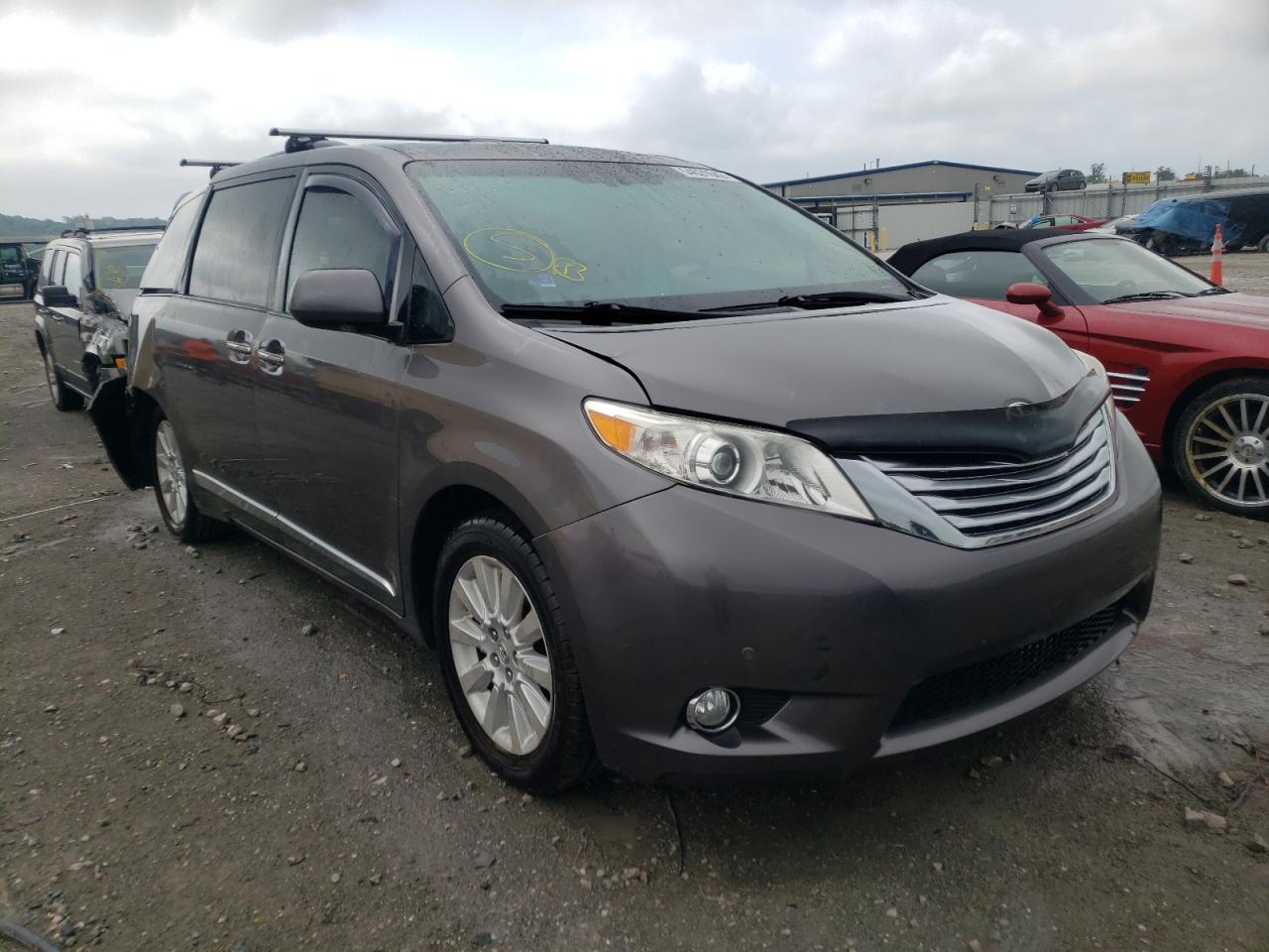 toyota sienna 2011 5tdyk3dc2bs118215