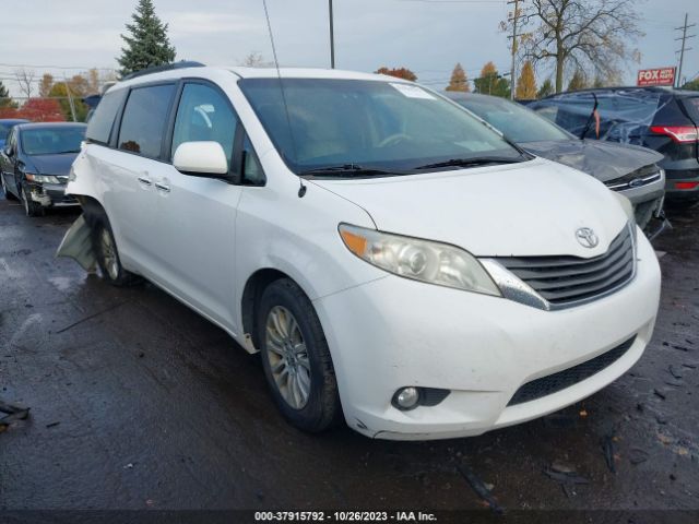 toyota sienna 2013 5tdyk3dc2ds382523