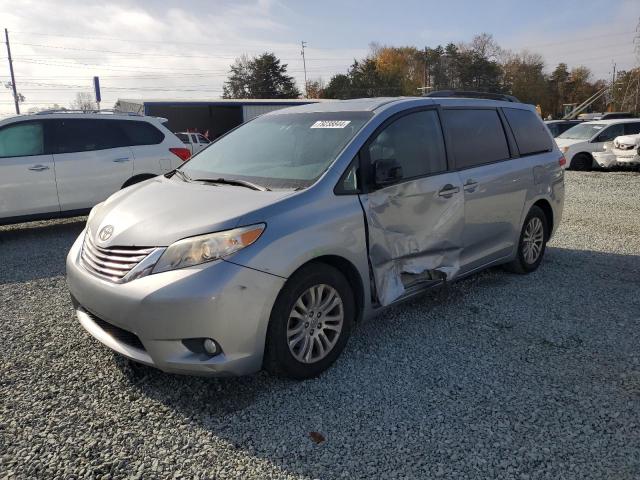 toyota sienna xle 2014 5tdyk3dc2es423508