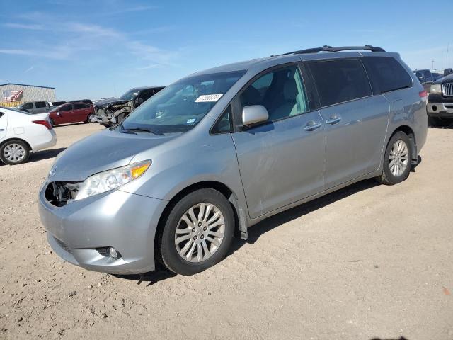 toyota sienna xle 2014 5tdyk3dc2es442785