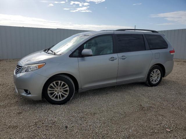 toyota sienna 2014 5tdyk3dc2es444374