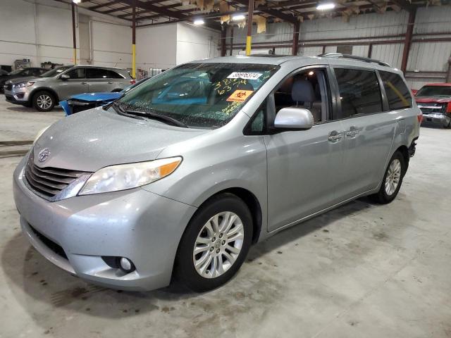 toyota sienna xle 2015 5tdyk3dc2fs598133