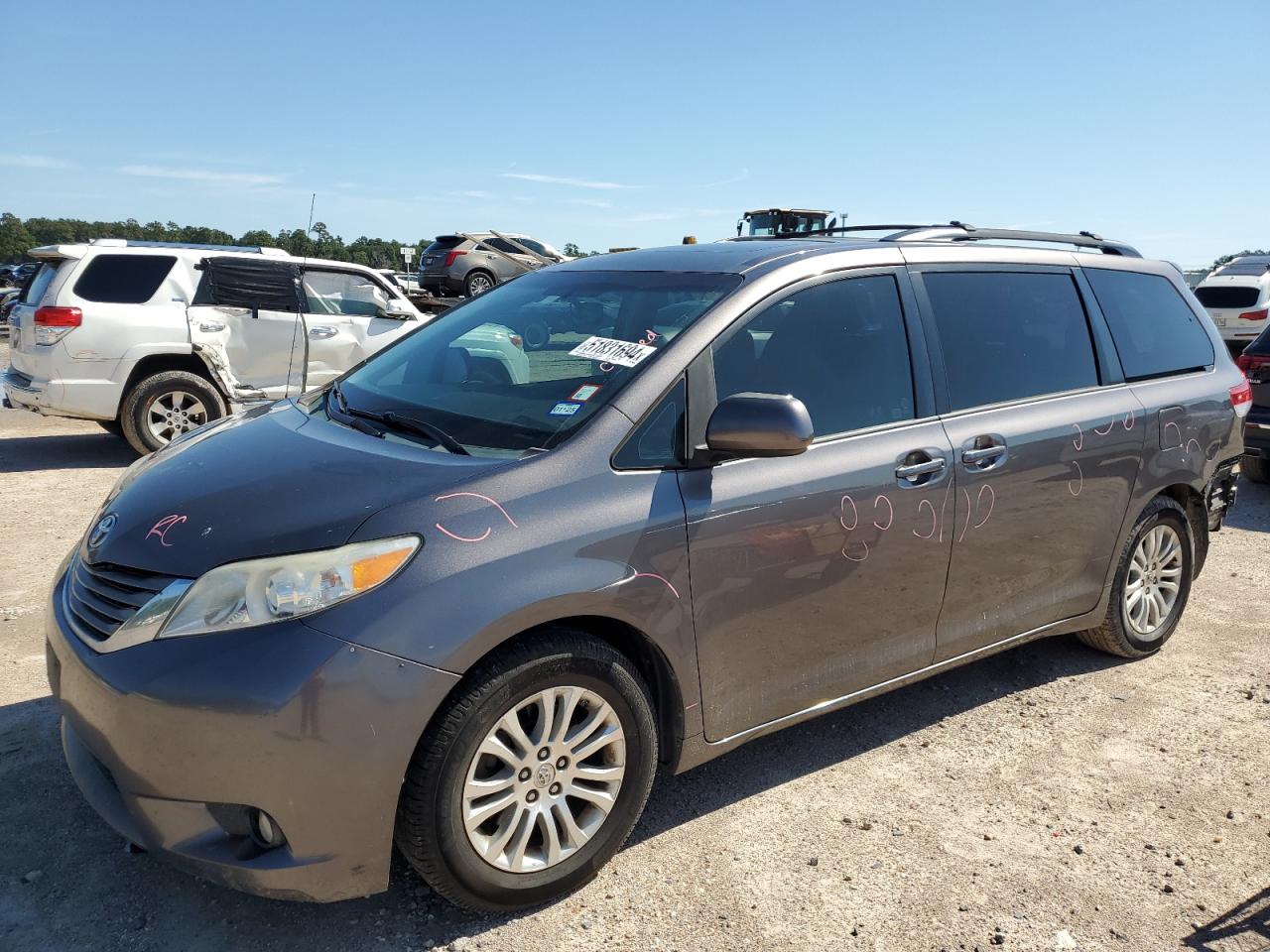 toyota sienna 2014 5tdyk3dc3es422657