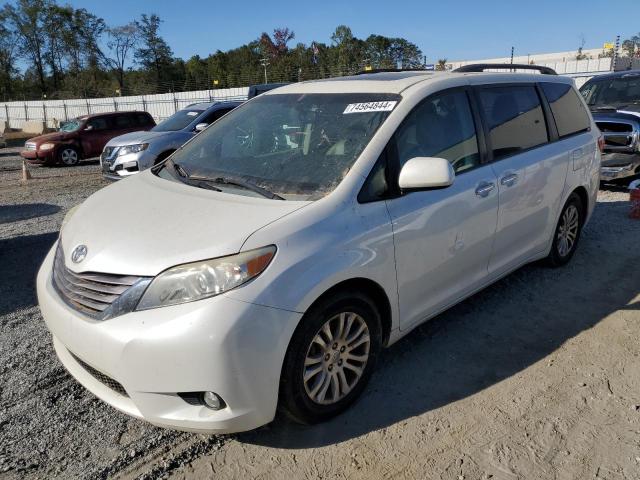 toyota sienna xle 2015 5tdyk3dc3fs530021